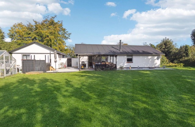 Lovely home in Otterup with WiFi