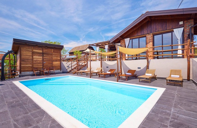 Lovely home in Popovaca