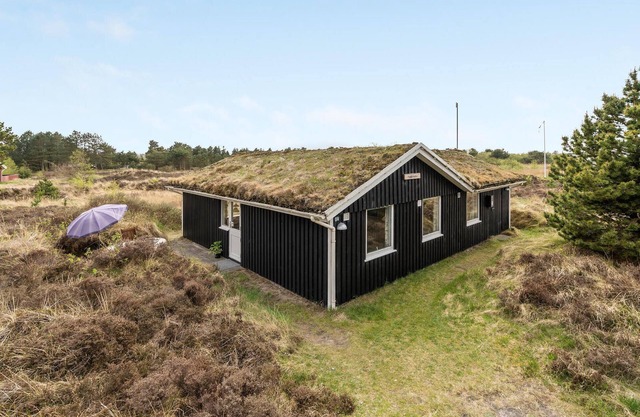 Lovely home in Rømø with sauna