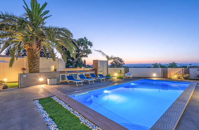 Lovely home in Ragusa