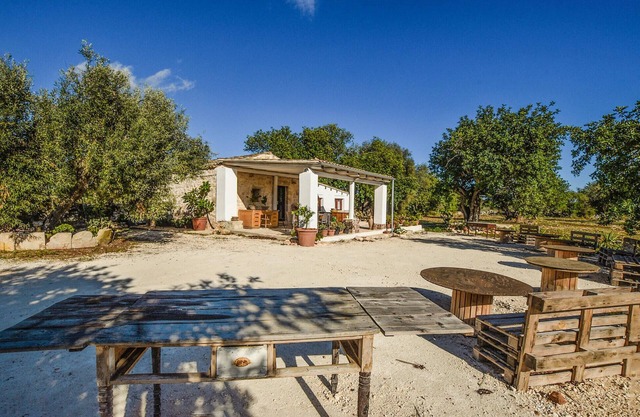 Lovely home in Scicli with WiFi