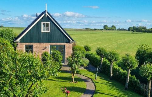 Lovely Home In Wijdenes With Wifi