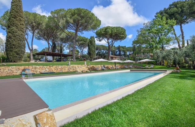 Lovely home in Magliano in Toscana