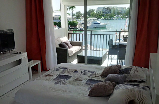 Lovely Studio with sea view/ideal for discovering the island