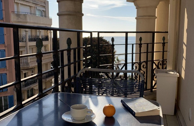 Lovely studio with swimming pool - Victoria Palace