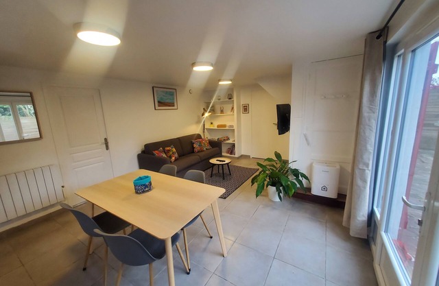 Lovely T2 with large private terrace