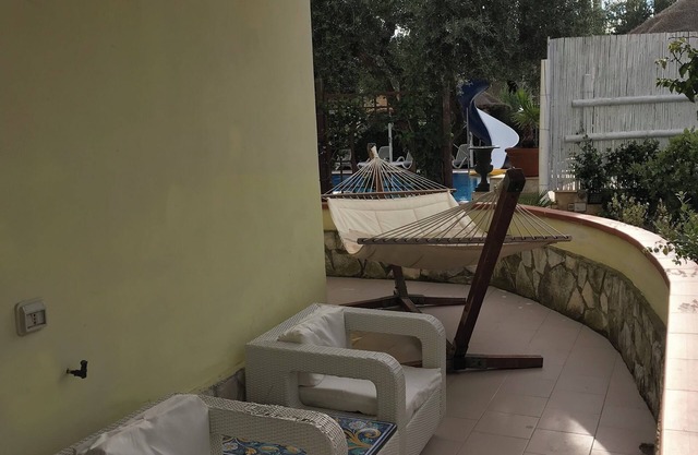 Lovely three-room apartment 5/6 people with two bathrooms - ground floor - Baia Molinella