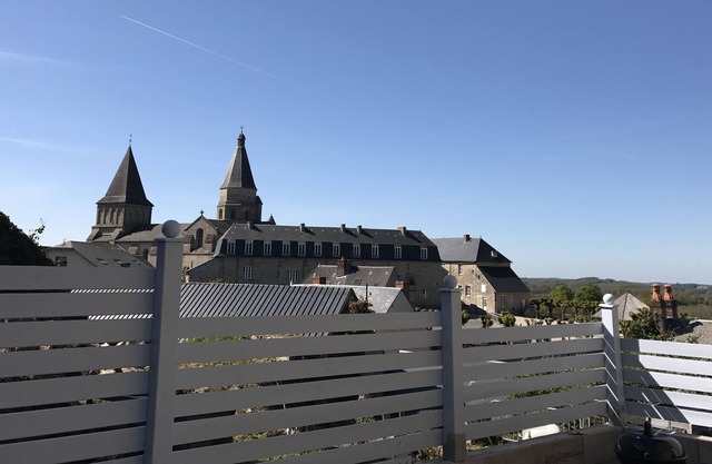 Lovely townhouse in a village full of caracter