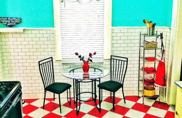 Lovers'/ Writer's/ Saints Fan's Paradise