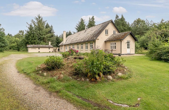 Lovingly designed group accommodation in a perfect cycling environment