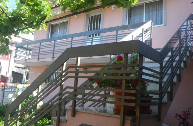 lowcost house rental near porto