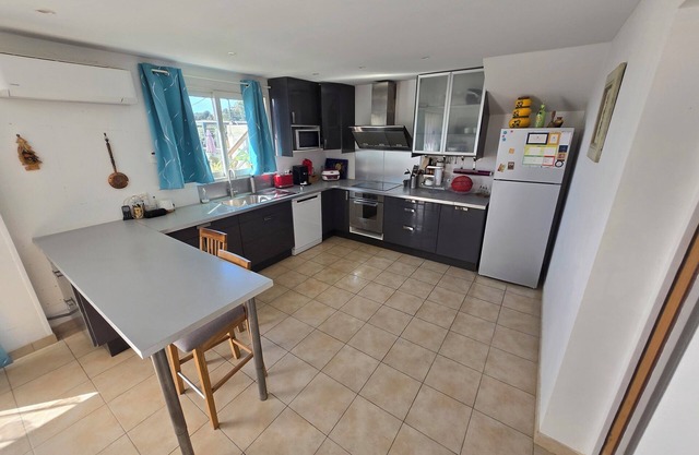 Lower villa with outdoor space in the heart of the village of Sarrola-Carcopino