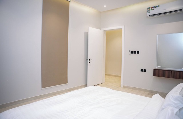 LP45.2 - Modern 2BR Apartment in AL Arid