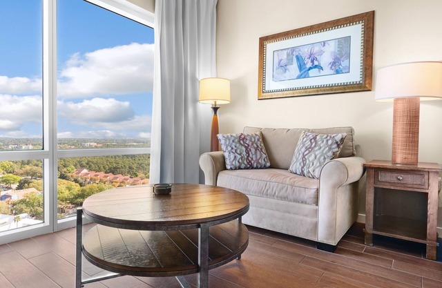 Luau Studio w/Stunning Resort & Gulf View! Pool/Hot Tub, Tram, Walk to Beach