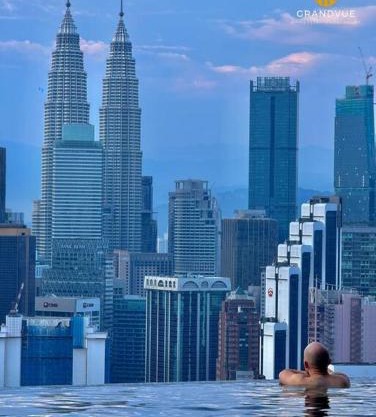 Lucentia BukitBintang KlccView InfinityPool By HeyStay Management