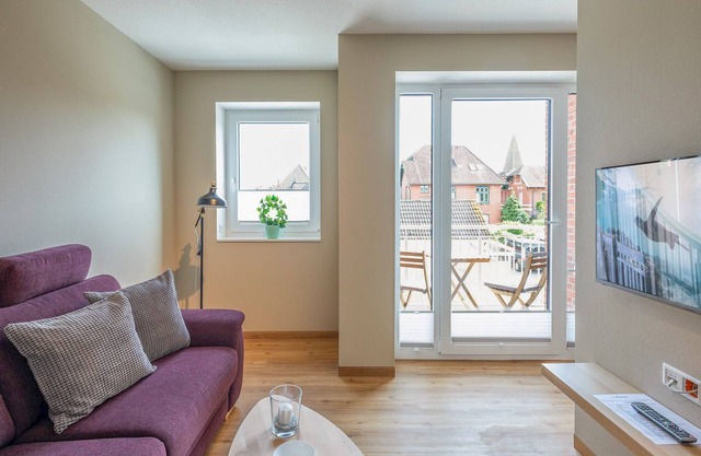 Lüdde Wattwurm vacation apartment in Husum for up to 3 people