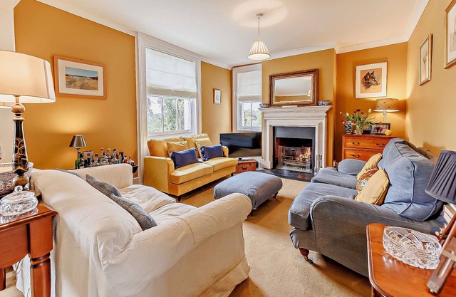 Luffs Farm - Five Bedroom House, Sleeps 9