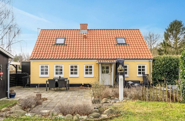 "Luiza" - 2km from the sea by Interhome