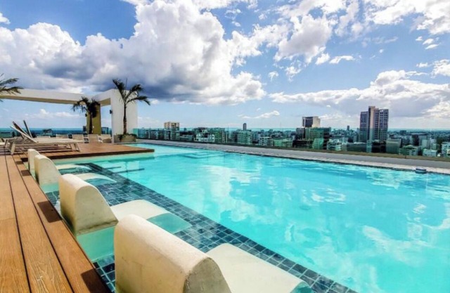 Lujoso Apartamento 5 Star ROOFTOP POOL & GYM 1BE -1 1/2 Ba