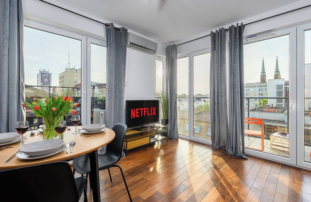 Lumina 3-room apart with large terrace