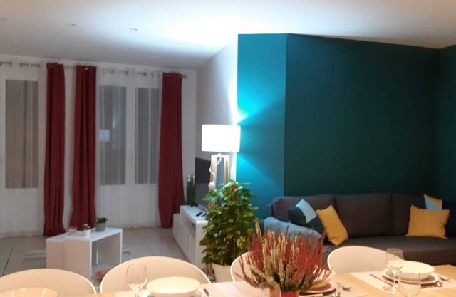 Lunel : Superb 75 m² flat which can accommodate up to 8 people. Beach ;-) !