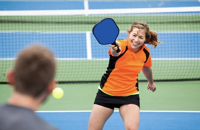 Lux 4 bed 3.5 bath Home with mini golf