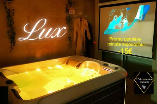 Lux, chambre spa privatif Valenciennes