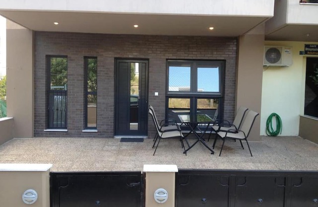 LUX groundfloor apartment in coastal N.Michaniona
