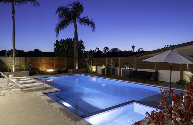 LUX Resort Style Home-Beach-Golf Retreat Ocean, Bay, and City Views FULL AC