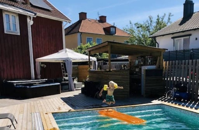 Luxary city center villa med extra everything. Pool, Outdoor kitchen
