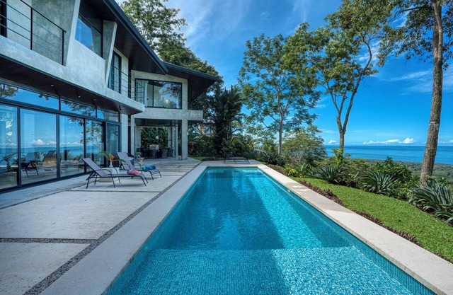 Luxe Coastal Home, Clear 180º Ocean Views, Concierge, Fiber Optic Internet