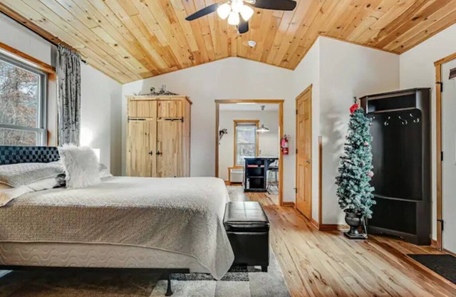 LUXE - New Lisbon Cabin