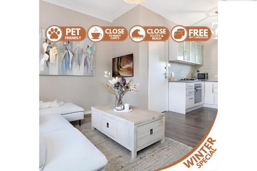 Luxe Newly Renovated 2 Bed Unit - WALK TO BEACH