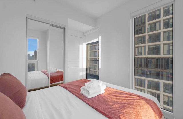 Luxe Suites - Eaton Centre/Dundas Square