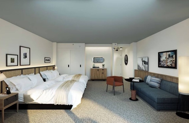 Luxe Two Queens with Lanai and Sleeper Sofa, 2 Units, Romer House Waikiki