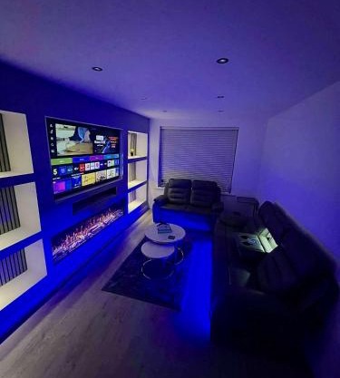 Luxeliving The Larch Residence