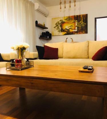 Luxurious Fully Furnished Apartment for Rent at 2000 Plaza, Colombo