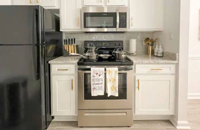 LUXURIOUS 1BR UNIT WITH LOTS OF AMENITIES