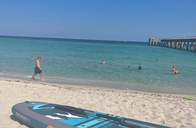 Luxurious 2BD Condo with Direct Ocean Views & Resort Pool in Sunny Isles