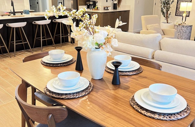 Luxurious 3BR/3BA Getaway Home with Dual Living Spaces in SW Bakersfield