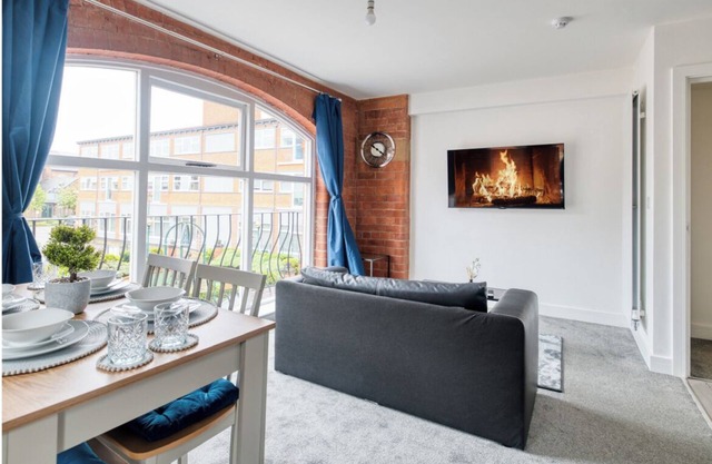 Luxurious apartment in Hull City Centre n- Free Parking