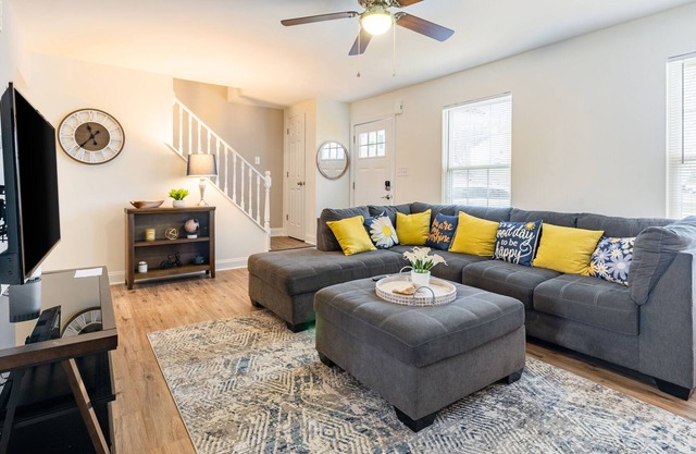 luxurious & Comfy / business and more