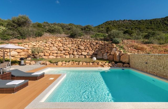 Luxurious Holiday Home with Terrace, Wi-Fi, Air Conditioning & Pool; Parking Available, Smaller Pets Allowed