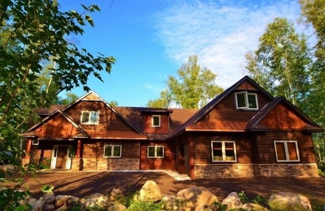 Luxurious Lakefront Retreat: 4 Br/3 Ba, Ski/Golf/Swim, Sleeps 16