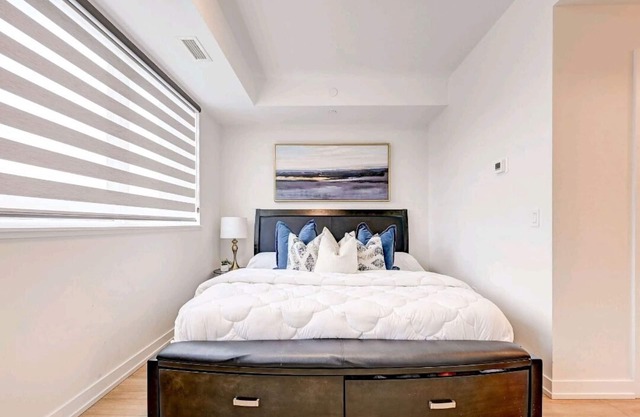 Luxurious large and stylish townhome with EV parking