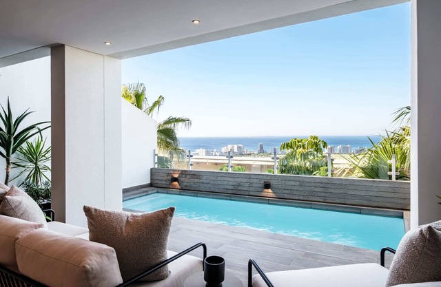 Luxurious Villa w Sea & City Views Splendor Views