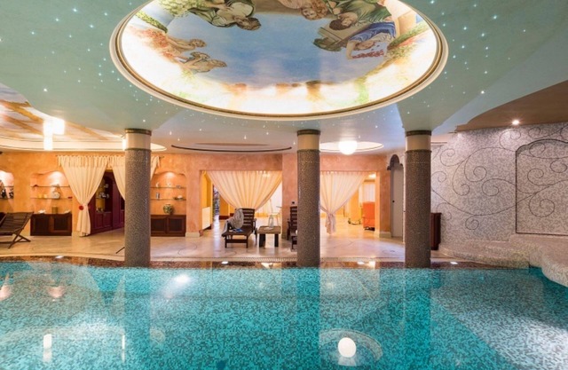 Luxurious villa with pool and wellness area at 2 km from the beach