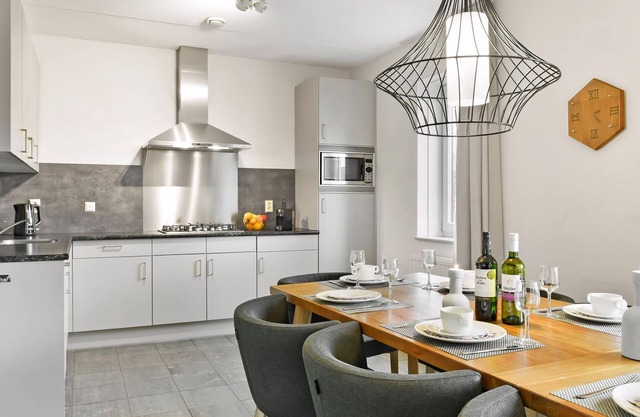 Luxury 10-person villa in the holiday park Landal Kasteeldomein De Cauberg