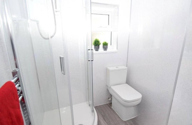 Luxury 3 Bed Apartment - Close to Alton Towers