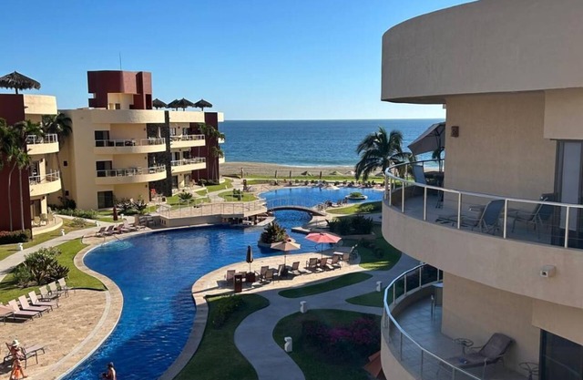Luxury 3 Bedroom Penthouse Condo at Playa Grande Resort ,Mexico